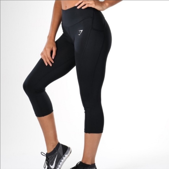 Gymshark Pants - GYMSHARK Dry Sculpture Cropped Legging - Black S